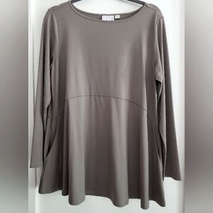 Joan Rivers Top, Size M, Tunic Style, never used